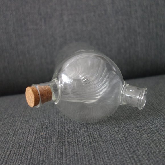 Glass Oil And Vinegar 2 in 1 Cruet - Picture 7 of 12